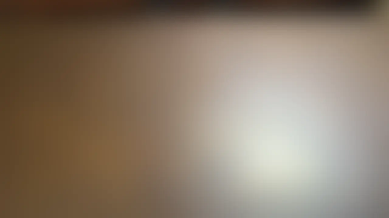セックスレスのスレンダー人妻さおりさんのおっぱいをたっぷりと揉みしだいた後は舐めまわしです。
さおりさん、きっと頭の中で久しぶりに胸を舐められ感じているのと、旦那さんへの罪悪感、そして後悔が入り混じっているのか、あまり声を出さないようにしています。
顔は写せませんが、唇の動きを見ればわかっていただけると思います。
それに彼女の今までの性経験でこんなにも、おっぱいを念入りに舐めまわされ、手を拘束されてまで舐められるなんて思ってもいなかったでしょう。。。
最後はベッドに移動しフェラ、このフェラがまたぎこちなく口の中にチンコをあまり入れないようにしているのが丸わかりです。
そんなさおりさんの口に少し大きめのグラインドで肉棒を挿入する私。人妻の口の中最高に気持ちいい!!
だめだ!イキそう!
最後はさおりさんのおっぱいに大量の精子をぶっかけ!!!
今回も最高に気持ち良かった。。。
さおりさん、胸に精子をかけられて少し目が潤んでいたように見えたのは気のせいかな。 (2/2)