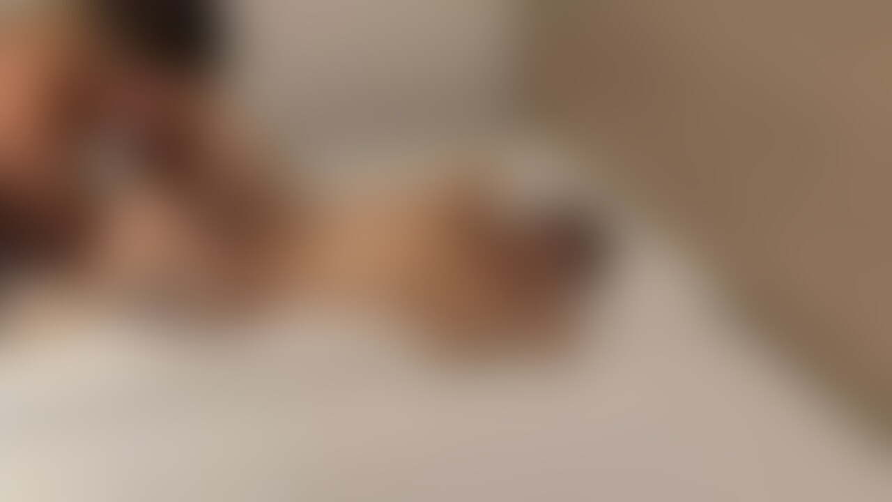 巨根NTR1回目の後編です😆
とにかく激しい☺️
巨根シックスナインは圧巻ですよ✨ (2/2)