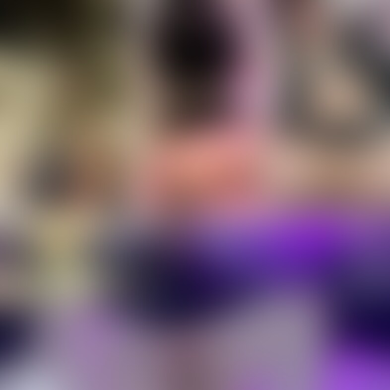 会った瞬間パンツ渡してくる変態女の子
アイドル顔なのにフェラ上手くて、生ハメですぐ中イキする子でした。。 (2/2)