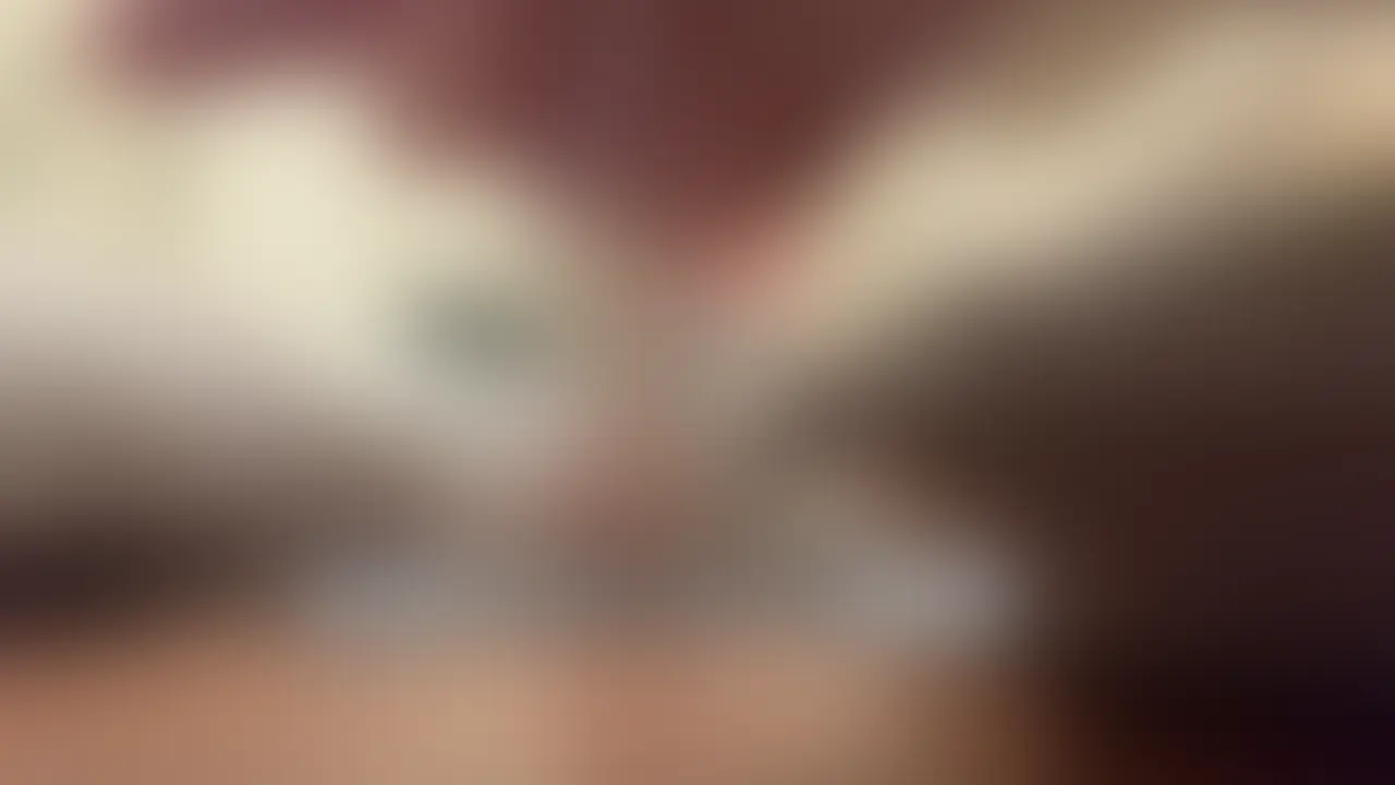 前回大好評動画再び...メンエス嬢がディルドでバック騎乗位の完全版❤
こんばんは🌙
前回の動画、たくさんのメッセージをいただいて本当にありがとうございました…💕💕
思っていた以上に反応をいただけて、すごく嬉しかったです。
みなさんの優しい言葉に背中を押されて、今回は少しだけ勇気を出して、いつもより大胆な雰囲気の動画を撮ってみました…💕
撮影中は恥ずかしくてドキドキしっぱなしだったけど、楽しみながら頑張ったので、少しでも楽しんでもらえたら嬉しいです。
よかったら覗いてみてください…💕 (2/2)