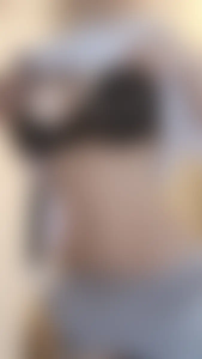 jenna♡〔ジェナ〕「暑い🥵」の投稿サムネイル