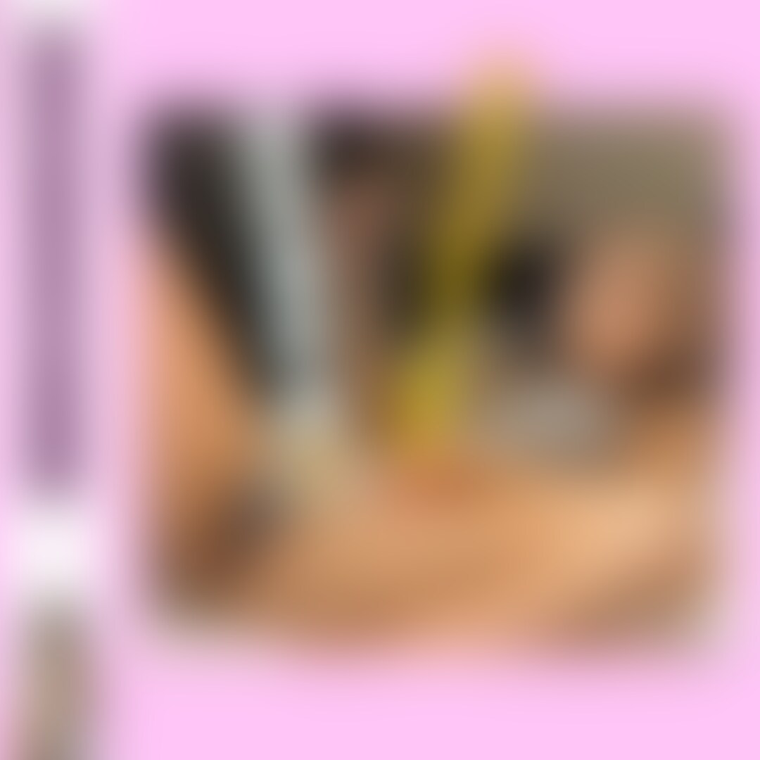 【142】濡らしたい放題の所でおナニーできるってきもちいねぇ💓
グレーだからよりわかりやすくってえちえち❤️
電マもいいけど誰か潮吹きさせて😈💓 (2/2)