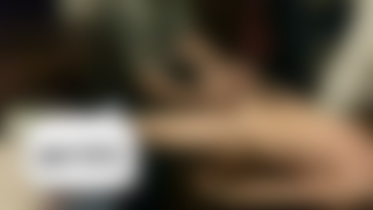 色白20代男性の乳首舐め&手コキ sample 1