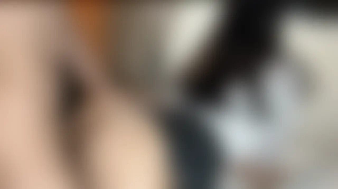 怜音。「めちゃくちゃ可愛いコスプレイヤーのうさぎちゃんと密会してきたときの動画です。。。 実際に現役時代きてた制服を着させたら、スタイルめちゃくちゃ良くて可愛いすぎまし」の投稿サムネイル