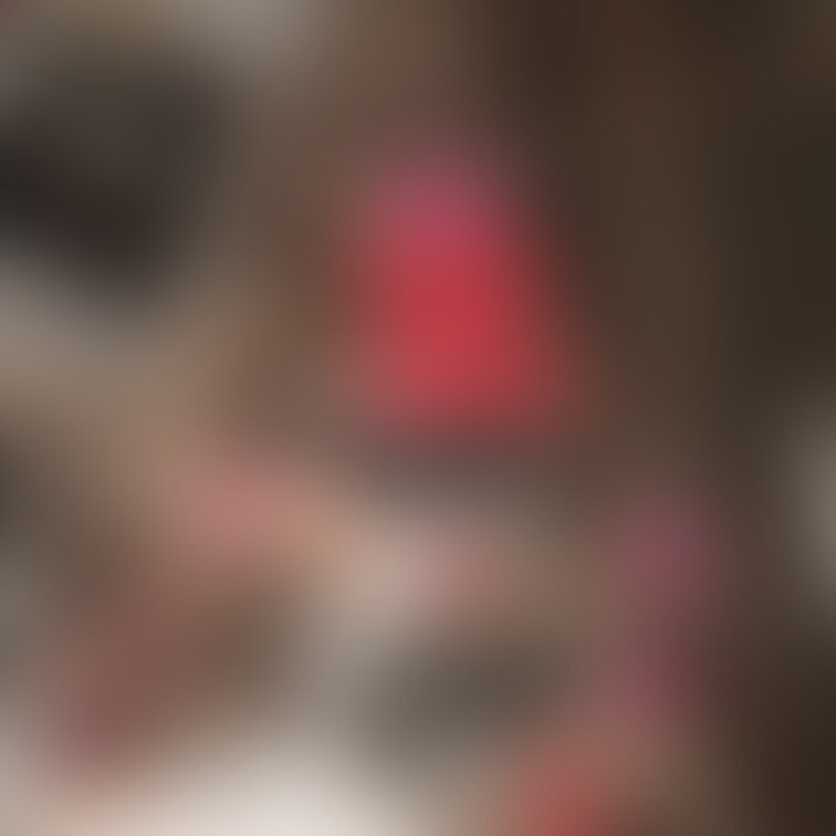 【アンリ♥エッチなギャルJDちゃん♥♥】セフレのアンリちゃんに、ハメ撮りしながら、濃厚べろちゅー→小悪魔乳首舐め(手コキ)→ザーメンごっくんフェラをしてもらった件
俺たちの身近にいるエロそうでイケてる女を皆様に紹介する企画!
今回はアンリちゃん(#2)です!!
#1をご覧になられた方は、ご存じだと思いますが、アンリちゃんは、俺の友達のスケコマシの徹君の地元の後輩で、女子大生をしているスレンダーなギャル系女子です!
徹君とはいわゆるセフレの関係で、2人は、会えばセックス(&エッチな事)をするような関係です!
今回は、そんなあんりちゃんと、ハメ撮りでエッチな事をしてきてもらいました!
アンリちゃんは、徹君に仕込まれて、スケベギャルとなっているので、男を気持ち良くするスゴテクも、もちろん身につけていて、最上級に気持ちよさそうなビッチプレーを今回は、見せつけています!
フェラチオでアイドリングをあげた後に、アンリちゃんが大好きな濃厚べろちゅー→キス(手コキ)→小悪魔的な乳首舐め(手コキ)→ビッチな舌使いのフェラチオを見せてもらい、そこら辺のギャルよりもエロ偏差値が、高く、最上級の射精ができること間違いなしです!
最後は、2人の間ではお決まりとなっているザーメンごっくんをしてくれています!
そんなアンリちゃんのハメ撮りザーメンごっくんフェラを見たい方は、是非ポチッとご購入お願いします!
※この商品は、当サイト利用規約、日本国内の法律及び条令に違反する内容は一切含まれておりません。
※この商品の無断転載、転売等の二次利用を一切禁止します。 (2/2)