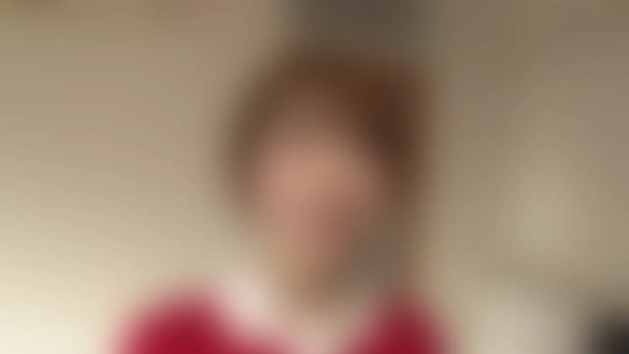 かわいい顔してめちゃ剛毛!アイドル系学園ソープ面接でエロ覚醒。
茨城県土●市にソープ街があるそうですね。
20軒ほど密集しているようです。
池袋のガールズバーでたまたま知り合った、土●市でソープを営業するオーナーさんから話を聞いたんですが、不況でもお客の入りはあまり減っていないそうです。
しかも昼職の普通の女の子が副業でフーゾクを始めるケースが増えているんだとか。
採用基準が厳しくなっているんで、フーゾク嬢のルックスレベルも上がっているそうです。
フーゾクで遊ぶなら今はかなりいい時期ですよって言ってました笑
私が動画を販売していることをオーナーさんに伝えたところ、自分が撮影したソープ面接動画を委託販売してもらえないかと相談がありました。
サンプルを見せてもらいましたが、クオリティが高いので驚きました。
なので自信をもってこちらで販売させてもらうことにしました。
このソープでは体験入店前にオーナーさん直々の面接があるそうです。
女の子のルックスと性格をチェックするのが目的らしいですが、オーナー特権でセクハラギリギリの感度チェックもあるらしくて。
これをクリアしないとソープ嬢として採用されないようです。厳しいですね。
動画に映っているのは、ちょっと昔のアイドル風の美少女です。
古いたとえですみませんが、広●涼子と矢●真里を足して2で割ったような可愛い+キレイ系と言ったところでしょうか。
画像はバレ防止のためちょっと加工しちゃってますが、本編映像ではちゃんと顔出ししてますよ。
是非購入して顔を見てもらうと、きっと満足してもらえると思います。
オーナーさんの話だと、この子はフーゾク未経験で普段は運送会社の事務職をしているとのことでした。
自分で応募して面接に来たそうです。
昼職が休みの土日にソープで稼ぎたいらしいです。
動画を見ていくと、初めは奥手で恥ずかしがり屋な感じだったので、この子ホントにソープで働くの?って感じだったんですが、裸になり覚悟を決めると、めっちゃエロい子だったんですね。
途中からの覚醒ぶりが半端ないですよ。 (2/2)