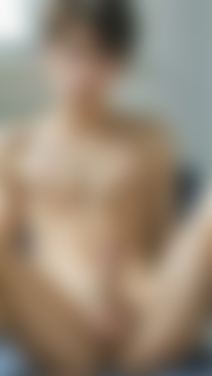 真面目で学歴も高いイケメン男子の sample 1