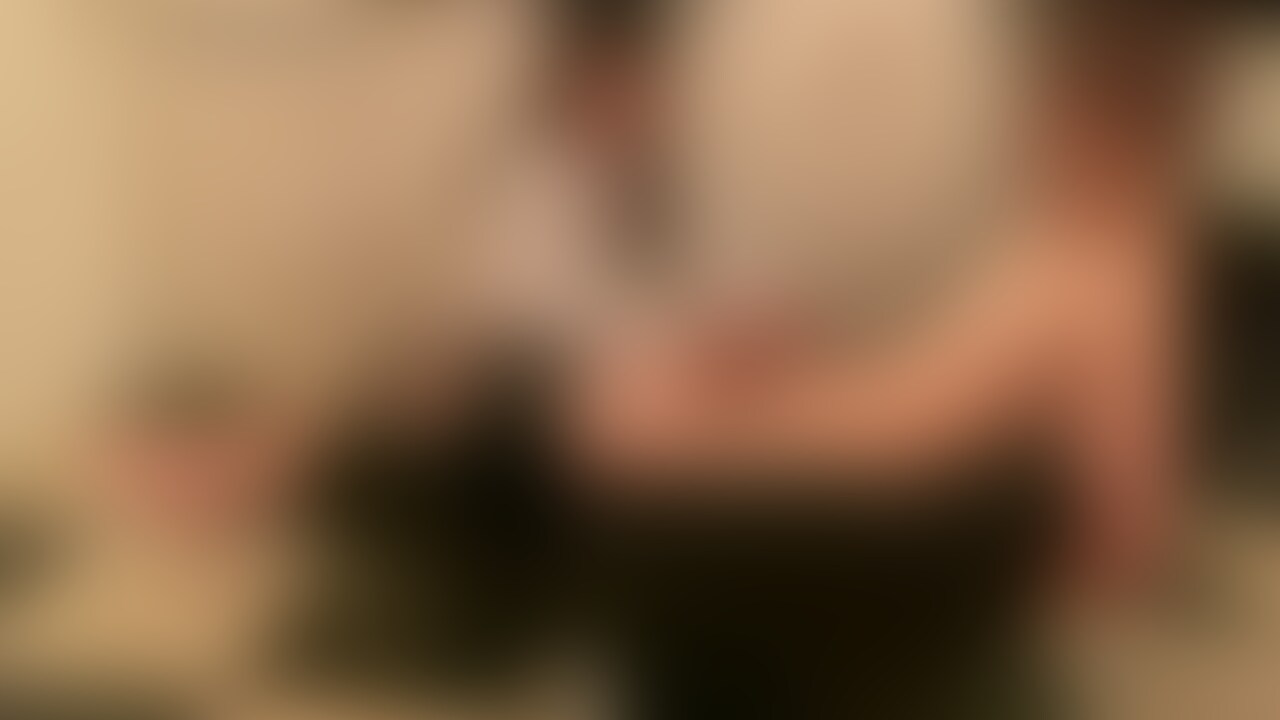 年下細身М男君を椅子に全身縛りつけておちんちん虐めてあげた♡
何度見返してもすぐイきそうになるしみっともないけどそれがまた愛おしいの🥺
沢山舐めて亀頭を責めてオナホでしこしこしてイかせてあげる。
イっても潮吹かすまでは止めないのが私♡ (2/2)