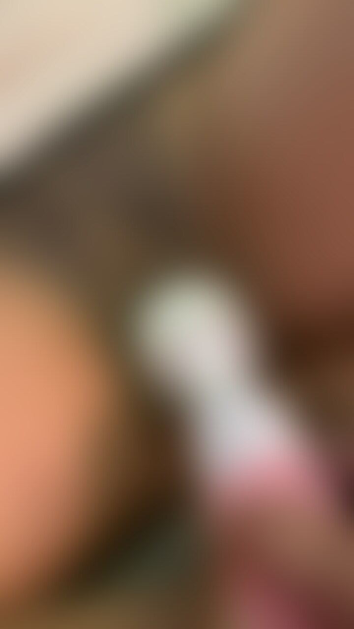 初公開?deens妻の電マムービー5分 なかなか泣かないぞ (2/2)