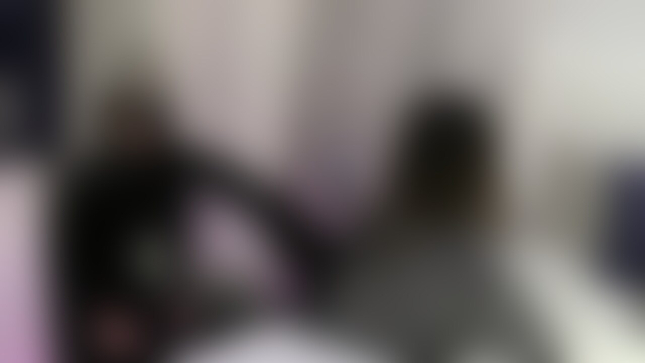 ※ダウンロードは禁止です。ストリーミングでお楽しみください。ダウンロードしたい場合は単品作品でご購入ください
こんにちはえむふりです
今回は歌舞伎町で出会ったドSキャバ嬢あんな様にいじめられた時の動画になります(本編23分)
この日は、新宿の歌舞伎町でドS女性様に声をかけていじめていただこうと思い、歩いていました
すると、ひと際美人でドSそうな方がいたので、声をかけてみると、キャバクラで働いているとのこと
M男いじめの話をしてみると、興味をもってくれようで、そのままホテルへ。
M男いじめはやったことないが、普段から男性をいじめてみたかったそうです
そして、部屋に入ると土下座させられ、頭や顔を踏みつけられました
一日中仕事で履いて蒸れたパンストを顔に押し付けられ、○○○匂いを嗅がされました
そして、あそこを強く踏みつけられ、すぐにイきそうになりましたが、すぐに射精することは許してくれません
その後も、両足で体の上に乗られ、全体重をかけられたり、足を○○○口に突っ込まれ舐めさせられました
最後は情けなく足コキでイかされ、大量に射精して搾り取られました
※無断転載禁止
※女性○○○以上確認済み
※モザイク処理を施しています (2/2)