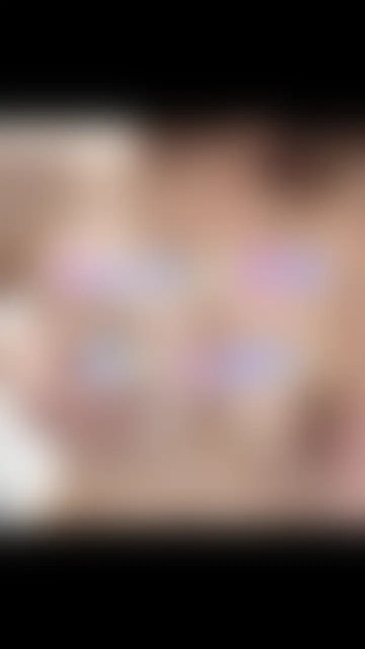 ママからの栄養を受け取ってね💕
母乳いっぱい出てた時に撮影した母乳チクニー🍼
こちらは本編顔出し、母乳が主役となってます🤭
(お◯んこは今回写してません☺︎)
過去作には母乳動画沢山あるので
覗いて母乳いっぱい浴びてくださいね♡ (2/2)