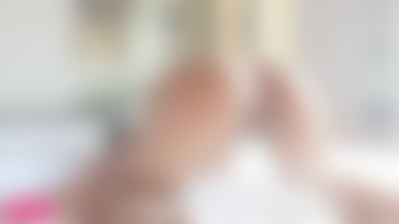 【四つん這いで穴弄り】
『無理無理無理!!!』
『うっわバックリ開いてる』
『だめぇイクゥ!!!』
『ダメ!!イクイクイクイクゥゥウ!!』
パックリ穴開いて根元まで
呑み込んでおきながら
無理とか言ってる。 (2/2)