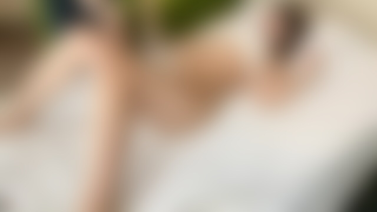 女性施術師おっぱいマッサージ (2/2)