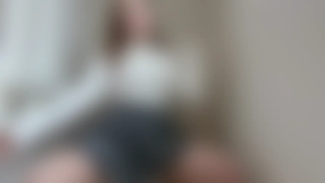 我慢できなくて、トイレに駆け込んじゃった❤️
最近電マがお気に入りかも🥰
ウィィィィン……ッ🫨
#オナニー
#トイレ (2/2)