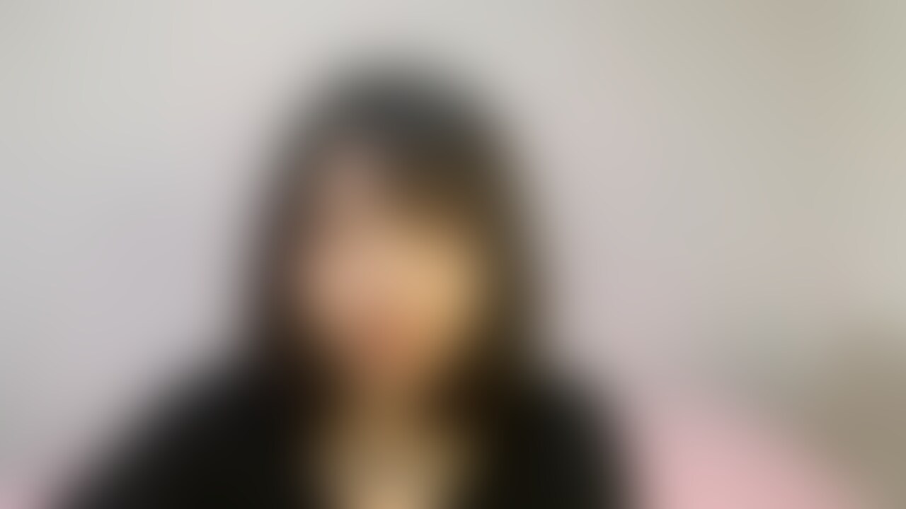 ⚠️【豪華VIP見放題∞】に含まれています。

すっぴんから、メイクをしていきます。
実際のすっぴんはお店で2人きりの時のみリクエスト可能です(メイク直し15分確保してね)。
ということで、高額設定になってます。 (2/2)