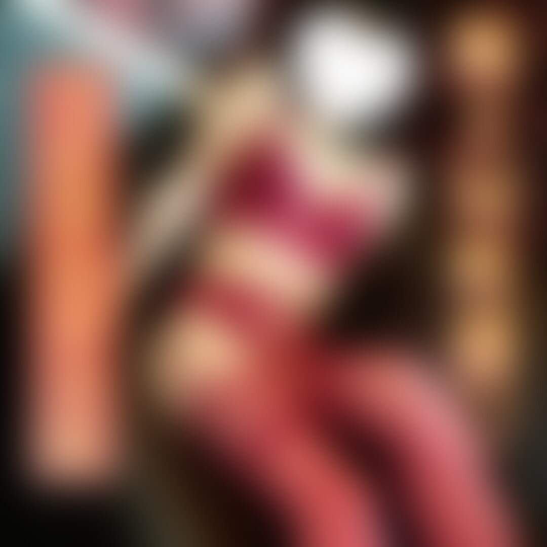 真っ赤な下着で痴女ってきたよ❣️
久々やから2人ともテンション高め🤭

目隠ししてサワサワしてたら今までに見たことないぐらい凄い勃起💓
 いっぱい溜めてきたらしくちょっと触るだけでも気持ち良さそうにしてくれて可愛すぎた///
そんな反応されたらいつまでも舐めたくなってめっちゃ激しくフェラしちゃったー笑
ソファでしばらく楽しんだ後はベットへ、、

おち○ちんしごきながら乳首コリコリして、ペニバンで後ろからいっぱい突くの最っっ高に興奮した、、🤤🔞
 腰持って逃げられへんくされるのがめっちゃ良かったらしい。 
これ好きな人多そう😏
バック画角が良すぎたからぜひ注目してみてほしいな🥰 

最後は正常位でアヘってるお顔見ながらお尻かわいがってあげて最高でした😂
 男の人はいつもこんな気持ちなのね、羨ましい笑
 またしよっと

＊.˚‧º‧┈┈┈┈┈┈┈┈┈‧º·˚.＊ 
射精管理/痴女/寸止め/甘サド/M男/S女/素人/個人撮影/変態/ルーインドオーガズム/Ruined Orgasm/M性感/コスプレ/亀頭責め/Femdom/CFNM/SM/言葉責め/連続射精/メンエス/エステ/マッサージ/メンズエステ/オイル/足コキ/男の潮吹き/男潮/アナル責め (2/2)