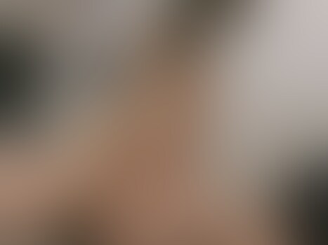 【人妻個撮】エロ腹筋美人妻に資金援助ハメ撮り!「旦那は好きだけど…」初めての浮気で恥ずかしがりながらも感じまくる美ボディな奥さん!#癒しの笑顔#パイパン#ずーっとクリ勃起
<<お金がない女の子たちに資金援助する代わりにハメ撮り撮影をさせて貰ってます>>
今回、援助が必要な金欠ちゃんのSPECはこちら♪↓↓
名前:まこと
年齢:34歳
職業:人妻。パート勤務。
結婚:3年目
部活:学生時代は剣道部
出身:千葉
性格:シャイ
体型:スレンダー
下着:Tバック
初体験:中2
性感帯:乳首
マン毛:パイパン
夫婦仲:良好。旦那とのエッチは好き♡
不倫歴:なし。今回が初めての不倫。
カップ数:C
金欠理由:コロナ禍で旦那がリストラ。手っ取り早くお金が欲しい。
特記事項:最初は緊張していたようですが、徐々に楽しくなってきたようです。クールビューティタイプかと思いきや、よく笑ってくれる可愛らしい奥様でした。
【プレイ内容】
・パンチラ撮影
・乳首責め
・キス
・クリ弄り
・クンニ
・立位手マン
・ローターオナニー
・フェラ
・正常位
・バック
・再び正常位
・騎乗位
・トドメの正常位で発射
【顔出しプラン限定で以下の動画も見られます!】
SEX後に追加料金を支払うことを条件にマスクを取ってもらいました。
マスクなし姿でのローターオナニーは必見です♪素顔も可愛い☆☆☆
マスク取った時の恥ずかしそうな表情もそそります♪
オナニー中に悪ノリでちんこ近づけたら、チョロっと舐めてくれましたw優しい♪ (2/2)