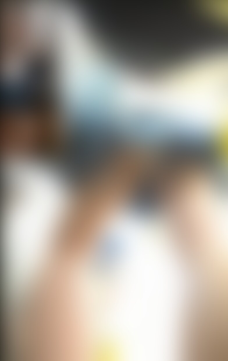 ラストは王道青チェ!
女子のこうせいのポロシャツってよくないですか?w
とにかくこの子はガードが甘いですw
めくったりやりたい放題でした
道は丁寧に教えてくれました!
シコリティポイント
・青チェのポロシャツ姿&純白
・全員電車ワイプ
・可愛い声 (2/2)