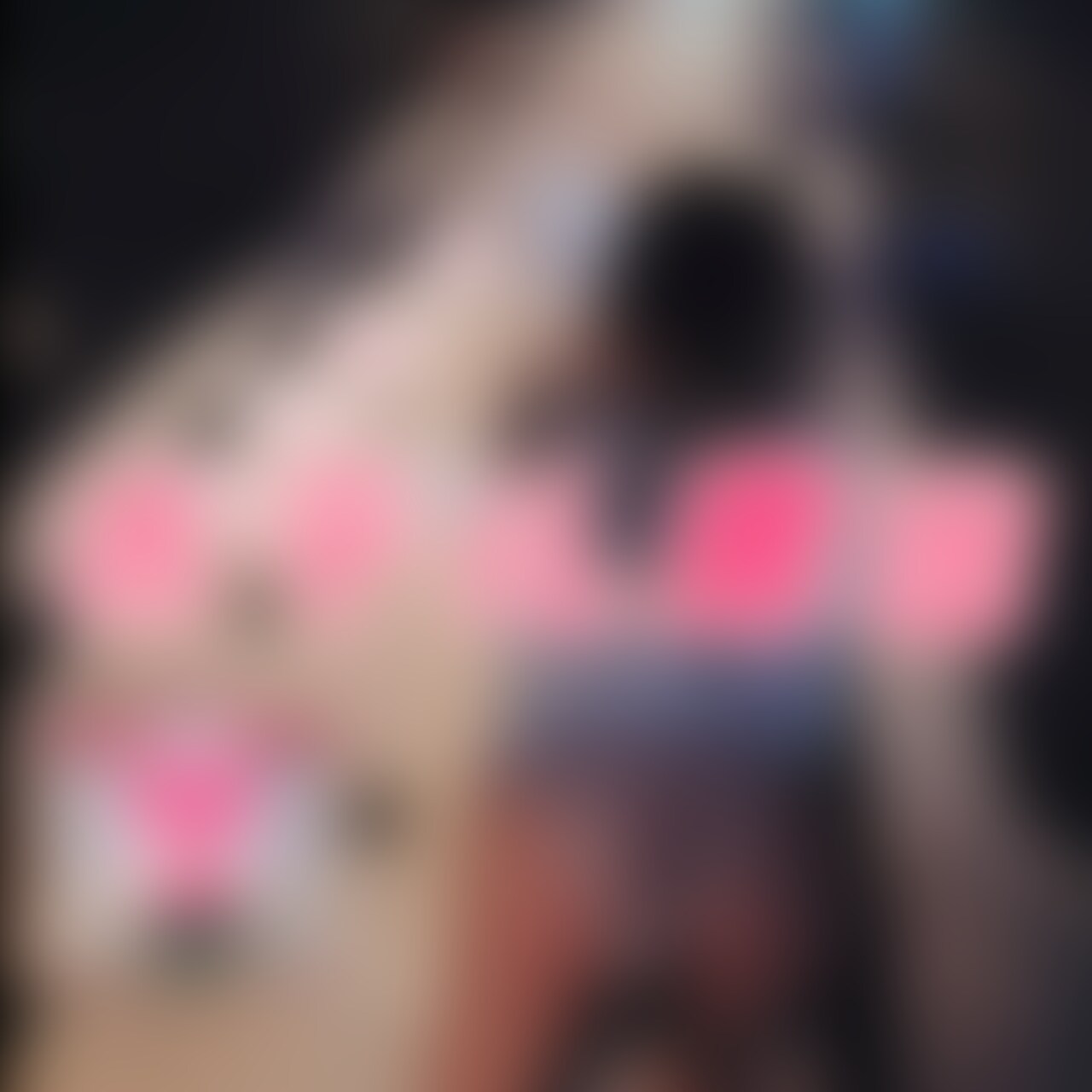 ホテル内露出🏩💓
フロントまで軽くお散歩してみましたっ♡
どんどん変態になっていってる気がする🥹
なんなのでしょうこの胸のどきどき💟
もっと過激な露出したいな🍑 (2/2)