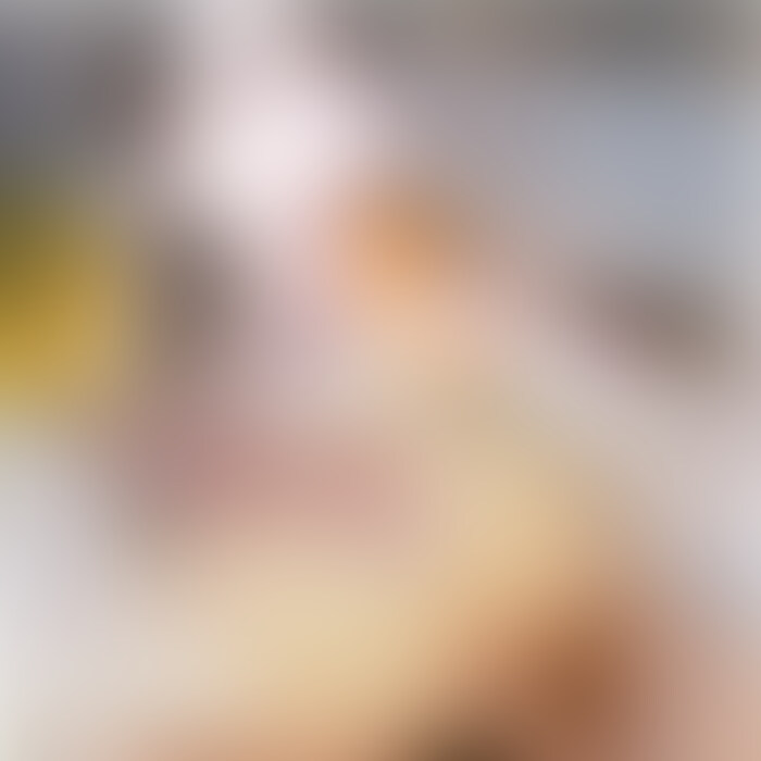 【顔出しバージョン】


こんばんは🐶♡
今週の新作動画アップです！

新年始まりましたね
今年の干支は〜……🐰❣️✨
なのでうさぎさんっ

上のお口でいっぱいぺろぺろ食べた🥕
大好物の電マもしてもらったよ🤤♪

下のお口でもにんじん食べてたら…
いつのまにかおちんちんに入れ替わってて挿れられちゃった🥺💗

にんじんでいっぱいほぐされた後だったからか、
いつもよりじゅぽじゅぽ動いてる感じがしてすごく気持ちよかった〜♡
いっぱい喘いじゃった😳💦

ろこうさぎ、いっぱい愛でていっぱい気持ち良くなってください🐰💘

（にんじんはきれいに洗ってスープで食べました🥕）


今週も見てくださってありがとうございます🐶！ 
［いいね♡］とコメントお待ちしてます🙌

今年もたくさんえちえちを届けられるようにがんばるね〜！
今年も１年どうぞよろしくお願いします🎍❣️ (2/2)