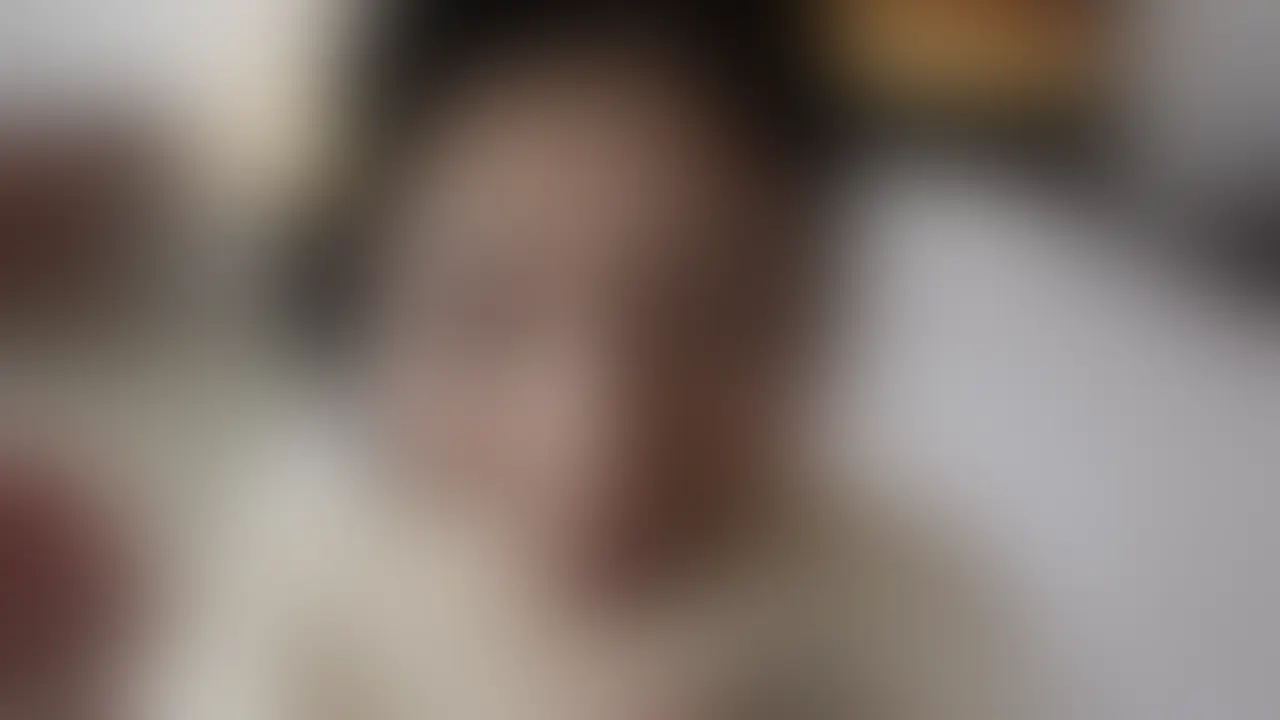 こちらは、全編ぼかしの入った動画です🥰
【匿名度S:絶対極秘!】外資系ホテルコンシェルジュ@日本橋/人妻(35歳)/高身長Eカップ/美肌清楚系ショートカット/シゴデキ!マルチリンガル完璧接客スマイルが一瞬で崩壊/上品な喉奥まで一気に押し込まれ美しい顔が歪み鼻水涙ダラダラ/英語なまり苦悶声が漏れ根元までガバガバ拡張/喉仏浮き出るほどビクビク鬼締め/泡が胸元まで垂れるイラマ連打/意識朦朧の喉奥に激熱ザーメン直撃射精/喉が卑猥に鳴く完全喉まんこ堕ちごっくん
喉でチ●ポを感じたい💕
こんにちは、ど素人ポルノ@麗子です。
今回のAVごっこは、
日本橋にある外資系ホテル🏨で
コンシェルジュ💁♀️
のお仕事をされている
お友達のUちゃんのえち動画🔞です。
清楚系のショートカットで
モザイクで目を隠しても隠し切れない
シゴデキ感が漂う
マルチリンガルなイイオンナ奥さま💛
そんな高嶺の花💐な美女を
お仕事の昼休み中にお呼びして
汗だく汁だくの熱いベロちゅう💋を
たっぷり堪能していただいた際の動画がこちらで…
https://myfans.jp/account/posts/cbef758a-1aad-4245-8cbe-5d601dbf39c1
似合いまくりのCA制服✈️を着たまま
コスプレFUCKしていただいた動画が
こちらで…
https://myfans.jp/account/posts/4bb41fec-1c8f-4a7c-b695-36e6bee0488b
個性強めなエゴマゾ男性のお宅で
彼のワガママ全開の性癖を
すべて叶えてもらっちゃったのが
こちらなんですけど…
https://myfans.jp/account/posts/4fef62fb-be88-4397-9e85-7ee3a6c9d921
そんな生涯カースト最上位🔝の
Uちゃんには今回
涙🥹と涎🤤でぐっちゃぐちゃなお顔
になっていただく
あの企画をお願いしまして…
イラマチオ経験は
「“ちょっと奥まで咥える”はあるんですけれど、
しっかりイラマはされたことないです」
という強せいフェラ初心者の美人妻さん💛
男に指👉を口腔👄に突っ込まれると涙を浮かべ、
さらに首を絞められながら自身の指を使ったセルフ指イラマ👉👄でヨダレもこぼします。
小手調べが済むといよいよ極太肉棒🍌を相手に喉奥姦です。
怒張したイチモツを喉奥まで挿れられると
「苦しいです」と悶絶。
男が容赦ないピストンを繰り出すたびに
彼女の綺麗な顔が涙🥹やヨダレ🤤、鼻水で汚れていくのです。 (2/2)