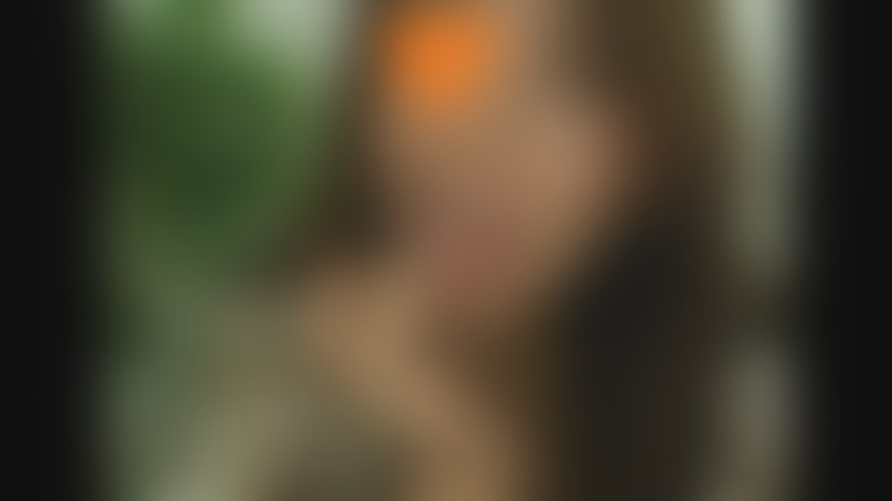 オナニーは週に3.4回もするというオナニー大好きお○○○さんの自画撮りオナニーです。
性感帯はクリちゃんということでイク時はクリを高速でいじりイッちゃいます!
お尻が大きく魅力的なお○○○さんのバックスタイルでするオナニーは興奮すること間違いなし! (2/2)