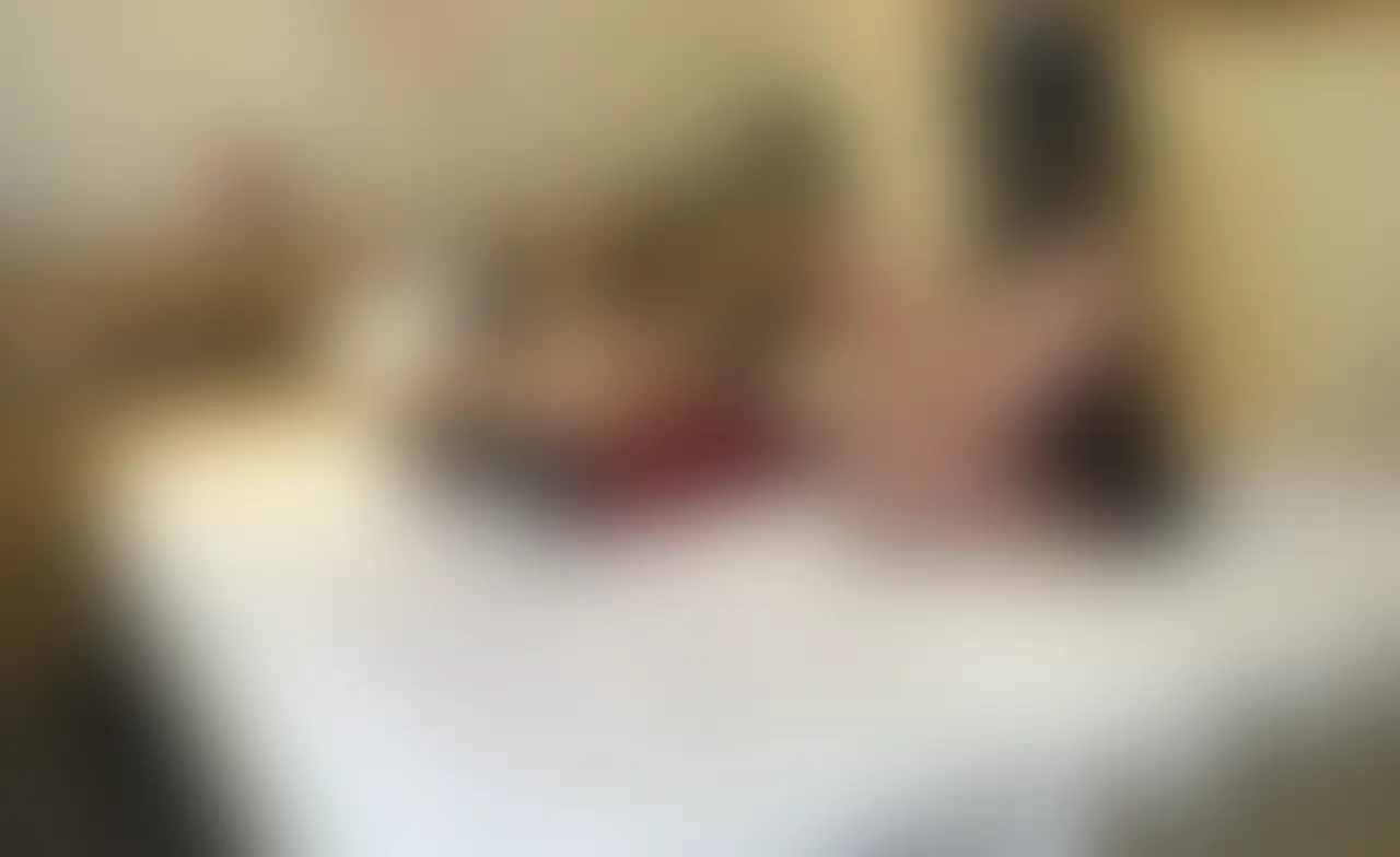 前回アップした動画の別アングルバージョンです💋
手枷と足枷でマングリ返しにしておもちゃとちんぽで激イキ快楽責め💕 (2/2)