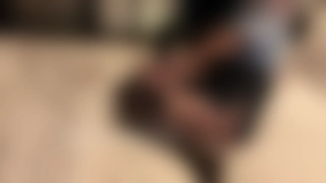 この日はホテルに行く前に服見たいって言ってたので服を見にいき、服選びに付き合わされました😊  なぜか僕が会計したけど…笑 (2/2)