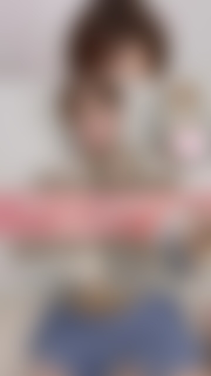 助けてくれた監視員さんにお礼オナニー♡

プールで助けてくれた監視員さんの目の前で…♡

あるものを仕込んで興奮を抑えきれないくるみが
見られながら暴走しちゃいます(ᐢ ܸ. .ܸ ᐢ)՞ ՞

貴方は今、くるみを助けた監視員さんです♡
途中別の監視員さんが来ちゃうのに

我慢できずに気持ちよくなっちゃうくるみで
いっぱいくるニーしてください…♡ (2/2)