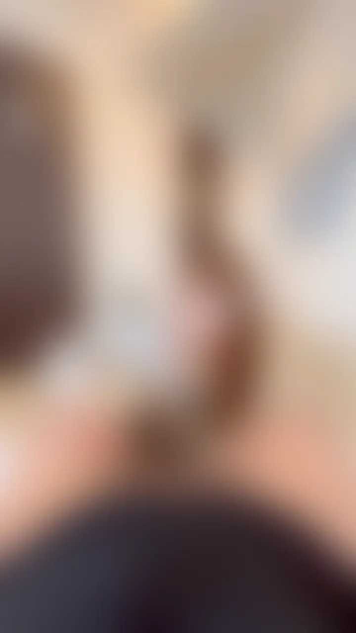 右上のいいね押してからみてね🥰
今回はひなの部屋に来た後輩くんを責めまくっちゃいました〜!
テンガって使うの楽しいね笑笑 (2/2)