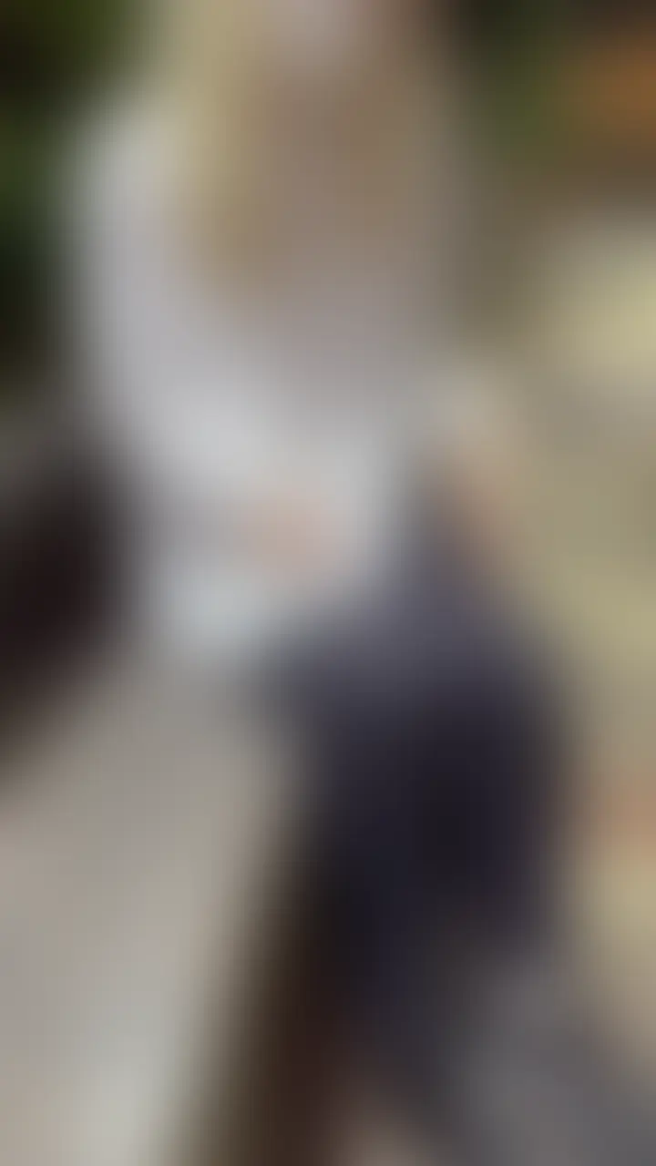 ギャル美女23cm蒸れ蒸れ超激弱足裏くすぐりで悶絶!5分38秒
靴靴下脱ぎ30秒から撮影してます!
くすぐりはずっと激弱で、アー!と悶絶しながら頭を抱えたり足を引いたりして耐えていました!
ツイッターでご要望やリクエスト承っております!
ID:FDksgr3 (2/2)