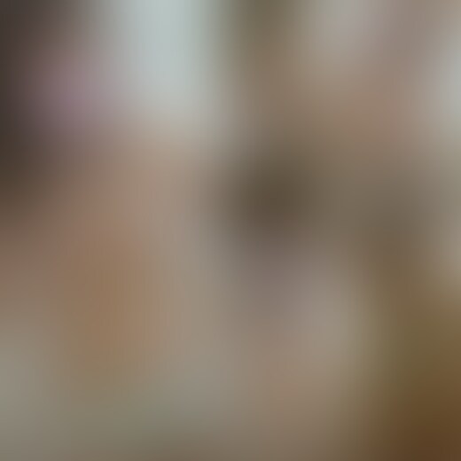 これは更衣室の中に仕掛けられたカメラの禁断映像になります!
中に入ると無防備に制服を脱ぎ捨てていきます。
ぎこちない手でブラウスのボタンを外していくと、薄い緑色のかわいらしいブラジャーをしています。
スレンダーながらも胸は大きく、さらにウエストのクビレが素晴らしいです。
ものすごくキレイな身体をしていますね!
さらにスカート脱いで、ブラジャーとお揃いと思われる薄い緑色のパンティちゃんがお披露目されます。
腰の部分がフリルみないな感じになっていてかわいいですね!
太ももも細くて白くて最高に柔らかそうな感じです。
イマドキなヘソピも素敵ですね。
下からのアングルのカメラには股間がドアップで写ってしまっております。
なんとなく縦にスジが入っているのも興奮します。
2着目の露出度高めのセクシーバニーちゃんです!
ヘアスタイルを整えた後にコスプレを脱いでいきます。
またもや非常にキレイな下着姿を見せてくれます。
ウエストが細いため、コスプレのスカートがぶかぶかになってしまっていますね。
一度はコスプレを着用しますが、やはりブラがはみ出ているのが気になるようです。
上の衣装をずらしてブラジャーを外しちゃいます!
ここでは一瞬しか乳首を見ることができませんでしたが、キレイであるのは間違いなさそうです!
ウエストはすごく細くクビレているのに、おっぱいは結構大きいのが素晴らしいですね。
下からのカメラにはブラを外してかがんだ時の乳首がハッキリと写っています。
水着お着替えの時にじっくり見れるので安心してくださいね(笑)
そしてついに水着へのお着がえでです。
ゆっくりと衣装をずらしていくと、なんという美巨乳なのでしょうか!
ウエストの細さからは想像もできないほどの巨乳ちゃんが現れました。
しかも真ん丸で乳首もキレイで素晴らしい。
こんなキレイな身体をした子と激しいセックスをしたらどれだけ気持ちが良いものでしょうか?
私には想像もつきません。
この裸体を見ることができただけで、ちんちんは張り裂けんばかりに勃起してしまっています。
そしてついにパンティを脱ぐとパイパンちゃんのようです。
こちらもつるつるとしていて身体に負けず劣らずキレイです!
パンティにスジが入っていたのはパイパンだったからなのですね。
とにかく女神様のような非常に美しい身体をしておりました。
見た目は茶髪で少し遊んでいそうな印象を受けましたが、身体のキレイさから察するに真面目な子なのは間違いないでしょう。 (2/2)