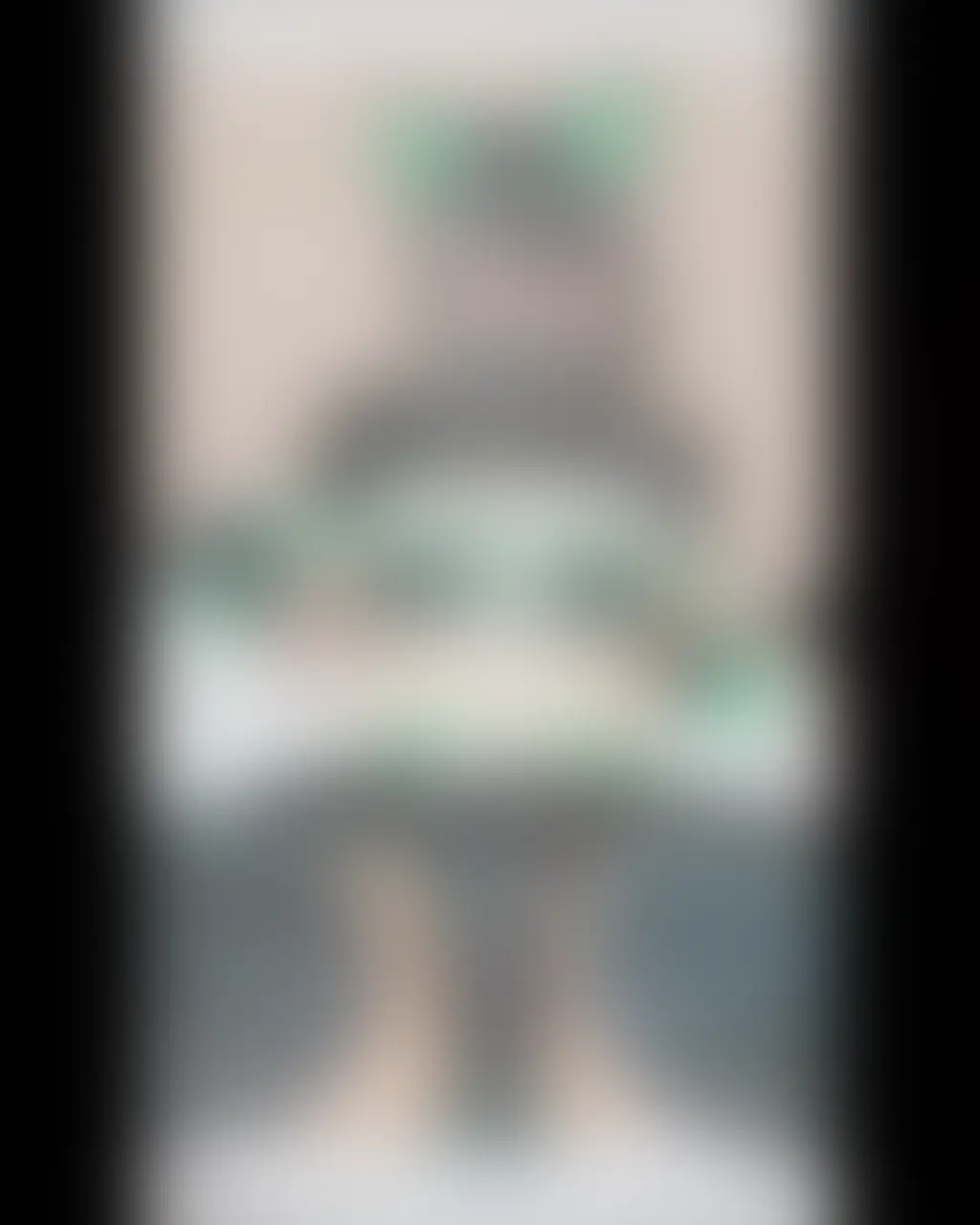 エナメルサイバーキャットメイドさん♂の勃起おちんちんおあずけ乳首いじり (2/2)