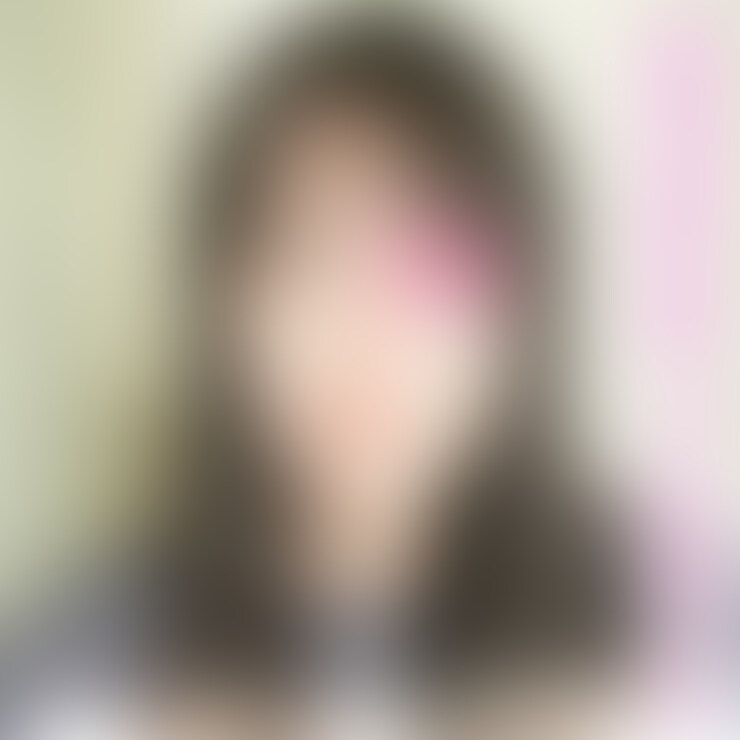 20才Fカップエステティシャン！！完全初撮影！！初めての撮影でおもちゃで1人遊びまくり！中出し『個人撮影』個撮オリジナル226人目	

『20才』

『エステティシャン』

『Fカップ』

『彼氏なし歴半年』

『完全初撮影』

現*美容エステティシャンがおっさんの元へ来てくれました！

普段は女性を相手にプロのエステの技を披露しているようですが、

今回はおっさんを相手にハメ撮りしてもらいます

エステティシャンっぽく肌もメイクも髪の毛も

清潔感ばっちり、まさしく美女です

彼氏とは別れて半年経つのだとか

それではその期間の分ご無沙汰ということで、、、

張り切ってしまいますね

ビル風が強い中、まずはお散歩デートを楽しみます

服の上からもわかるはっきりとしたくびれとFカップの対比がたまりません

絵に描いたようなくびれボイン

お部屋に到着したらさっそく、、、

彼女の緊張をほぐすべく、

ソフトにそのFカップのおっぱいから触っていきます

やわらかな胸、お尻、最高です

いつまでも揉みたくなってしまいます

だんだんヒートアップして、

ディープキス

乳首舐め

アナル舐め

フェラ

どんどん責めていきます

ちょっと撮影準備してる間ヒマそうだったので、

電マやバイブなどのおもちゃでオナニーしてもらいました笑

おっさんほったらかしにして、もう1人遊びしまくりです

夢中になってるところ申し訳ないけど、準備も終わったので、、、

バック

正常位

騎乗位

全部やっていきます

おもちゃ遊びのおかげで、アソコがあたたかく濡れ濡れになってて

最高に気持ち良いです

最後はもちらん中出しフィニッシュ

存分に弄ばせていただきました (2/2)