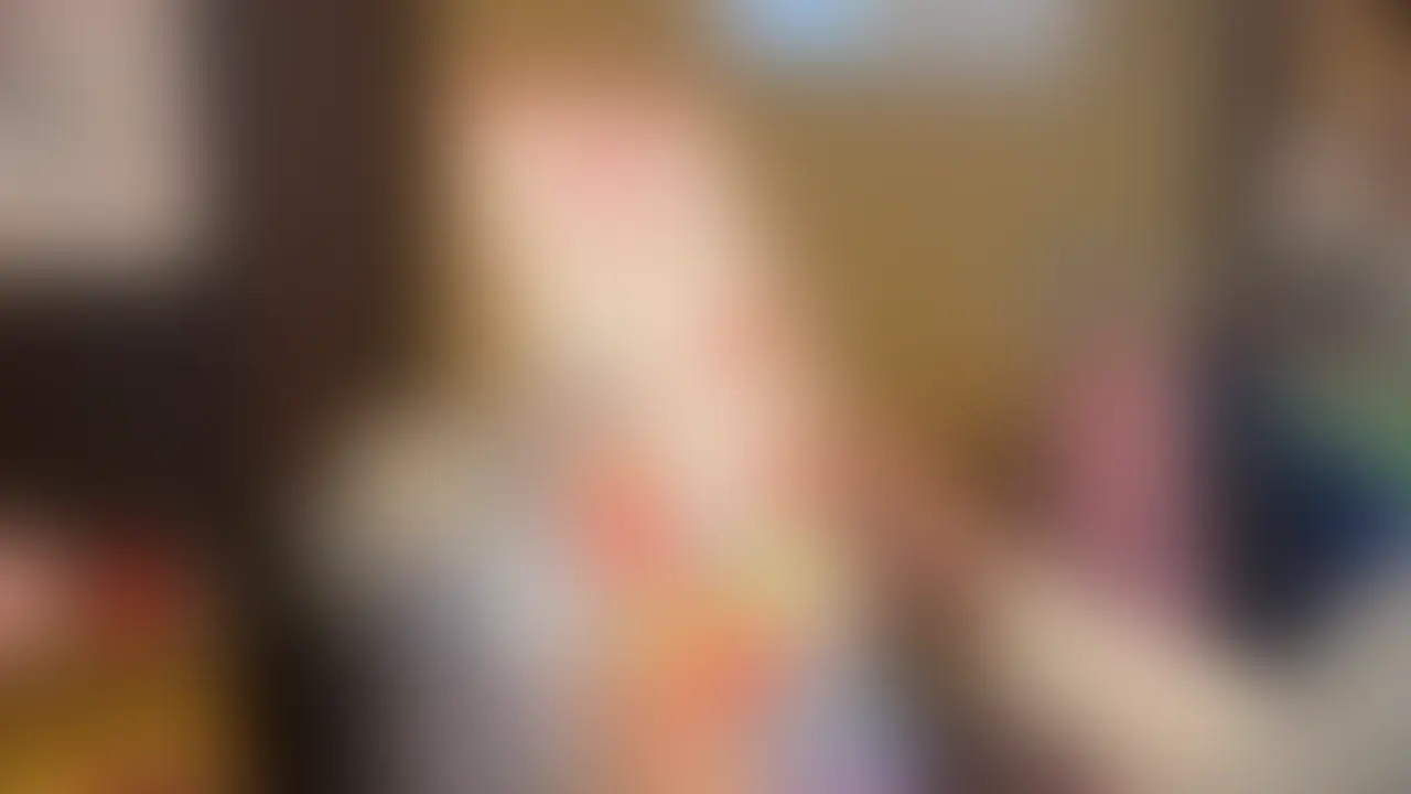 むちむちスカートで温泉♡ 全裸で天然乳房(顔ぼかしVer)
みなさん、こんにちは! 温泉旅行💕むちむちのスカート履いて、『これ、かわいいよね?』って彼に笑いながら見せてたら、勃起してました😂
温泉では生ぬぎして、一糸纏わず全裸で入浴!お湯が乳房からポタポタ滴って、肌が濡れてるの、めっちゃエッチな感じでした🥰
『こんな開放的、ヤバいね…』って自分でも興奮しちゃった。人妻なのにこんな大胆になっちゃうなんて、ちょっと恥ずかしいけど…素人っぽい私の濡れた姿、ぜひ見て一緒にドキドキしてほしいな♡ (2/2)