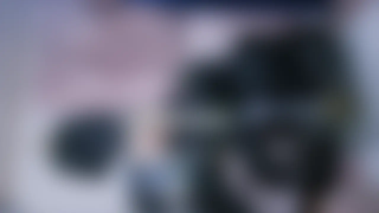 【現役男の娘レイヤー】顔面踏まれてフル勃起...マゾオスって本当に情けない生きものですね...♡♡♡ sample 1