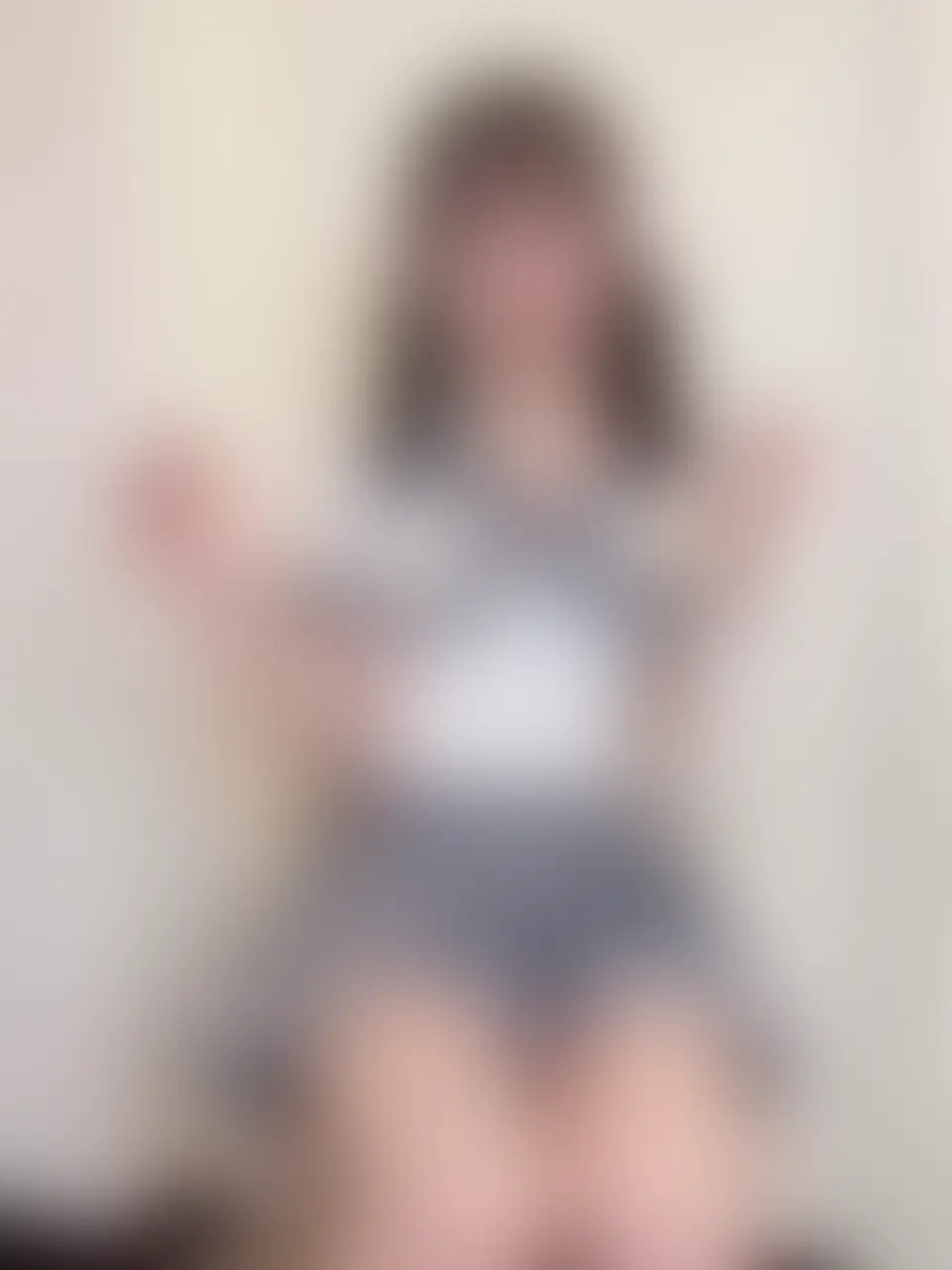 【初めての3点責めローターオナニー】
上の♡押してから見てくれたらうれしいです…っ🫶🏻
※モザイクはサムネイルよりも薄めです★
※乳首にボカシはありません…★
𓂃𓂃𓂃𓂃𓂃𓂃𓂃𓂃𓂃
お疲れさまっ🫶🏻(ᐡ⸝⸝- ̫ -⸝⸝ᐡ)
月曜日の動画だよ💓
今日は初めて、3つローターが付いてるおもちゃを使ってみました…💞
胸用とあそこ用で、それぞれフィットするような作りのおもちゃです…
自分でする時3点同時にいじれないから、今までにない気持ちよさで、すごかった、、
逃れられない快感(自分から押し付けちゃったけど…)で声も必死感が出てしまいました…
すごく近くから撮影できたから、恥ずかしい映像になっちゃったけど、一緒に楽しんでくれたらうれしいです…💖՞ ̥_ ̫ _ ̥՞
𓂃𓂃𓂃𓂃𓂃𓂃𓂃𓂃𓂃
今日も見てくれてありがとう💋(ᐡ´• ·̫•(-‧̫ -`ᐡ)
今週もゆっくり頑張ろうねっ💝 (2/2)
