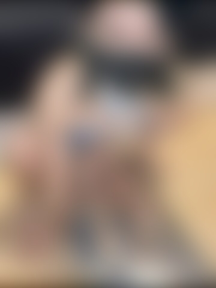 鏡を下に置いてディルドを張り付けて
騎乗位オナニーしちゃいました…♡
鏡におまんこ映っちゃってるのが
自分でも見えて、撮りながらすっごく興奮しました♡
いつもと違うアングルなんだけど、どうかな?
興奮したって人は教えてね
※こちらは過去に販売した動画の再販です。 (2/2)