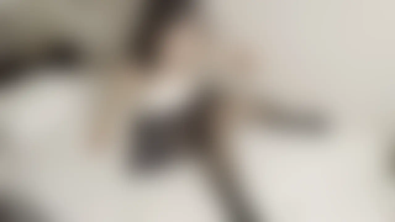 黒タイツ・パンスト好き必見。 DMで「会いたい」と連絡してくれたFカップ居乳女子〇生。 我慢できず思わず声が漏れてしまうのがえろすぎる。 パンスト着たまま生挿入で最後は大量中出し part5 (2/2)