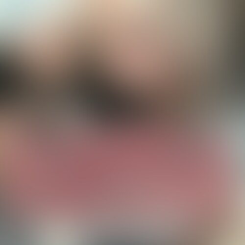 お○○○さんとチュウをしてみたいとせがむ男のコ。
唇をとがらし、あまりにも可愛くせがんでくるので
仕方なくチュウをしてあげるお○○○さん。
一度で終わると思いきや
チュウが気持ちよすぎて何度も何度も求めてくる。
次第に膨れ上がってくる股間。
我慢できなくなった男のコは
チャックを降ろしおちんちんを露わにしてしまう。
スイッチが入ってしまったお○○○さんは
「チュウがしたいならもっと欲しがりなさい」と男のコを煽る。
つま先立ちをして唇をとがらし恥ずかしい恰好を晒す男のコ。
その夢中な姿にお○○○さんも興奮してしまい
何度も何度もチュウをしてあげる。
我慢できなくなってしまった男のコは
ぶらんと垂れ下がったおちんちんを乱暴にシゴき出す。
「お○○○さんの唇でお口ふさがれておちんぽイッちゃうんでしょ？」と
意地悪を言うお○○○さん。
射精した後もスイッチが入ったお○○○さんは
「チュウしながらちんぽイキ続けなさい」と言って
男のコの唇を離そうとしない。

※エッチで優しいお○○○さんが何度も何度もチュウをしてくれます。
「チュウして欲しいならもっと唇をとがらせて欲しがりなさい」と意地悪を言ってくるので
言われるがまま恥ずかしい表情で世界観に入ると、より気持ちいいオナニーができます。
甘えん坊のＭ男性にオススメの作品です。

どんどん新作動画を公開していきます！
サンプルを気に入りましたら
「いいね！」「フォロー」「入部」をお願いします！ (2/2)