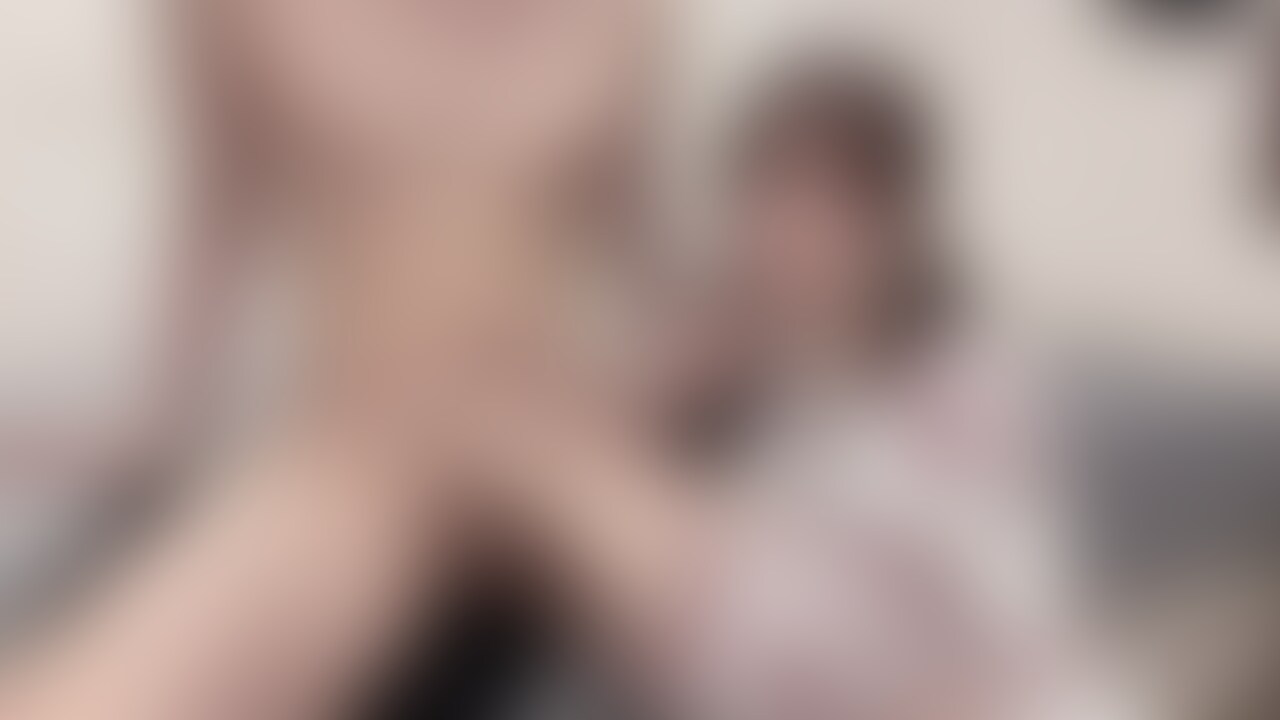 【パジャマ】寝る前に毎日射精管理手コキで抜いてもらっているM男と日本素人美女【ゆなぱんちゃんねる】 (2/2)
