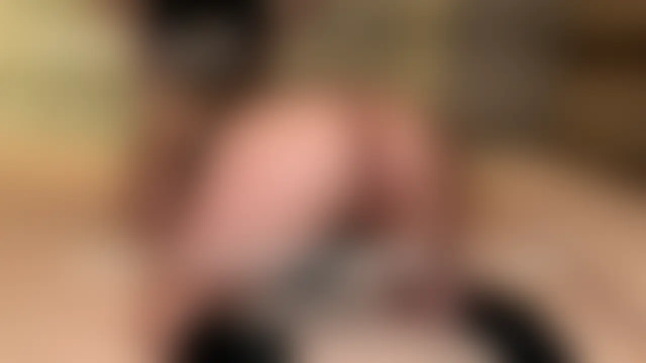まん汁ぬるぬる神尻上品美人2
尻フェチな私が惚れ込んだ超いやらしいケツの美女、スレンダー系かと思いきやむっちりと肉がついてこんもりとしたデカ尻が最高にエロいです
濡れやすくてピンクおまんこから糸をひいて常にグジョグジョで卑猥です
竿、金玉、アナルも献身的に丁寧に舐め奉仕
挿入すればまん汁が溢れ出てチンポ抜き差しするたびにヌチャヌチャと音出して可愛い声で繰り返しイってます
上品な雰囲気ながらドスケベ雌フェロモンムンムンな金髪女子の姿をご覧ください
Cカップ/27/アパレル (2/2)