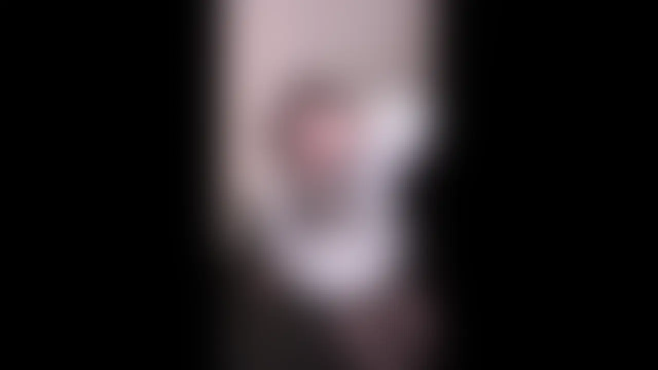 雪国から来たお姉さん
初めての中イキ、、最後はぶっかけ。
__________________
一年前に密会フォームを送ってきて
“中イキしたいです”とDMしてきました。
前戯で開発してあげたら腰を唸らせて爆イキ、、
俺の下反りちんぽで子宮の奥までぶっ刺されて
可愛く喘げなくなった喘ぎ声が可愛いかったです。 (2/2)