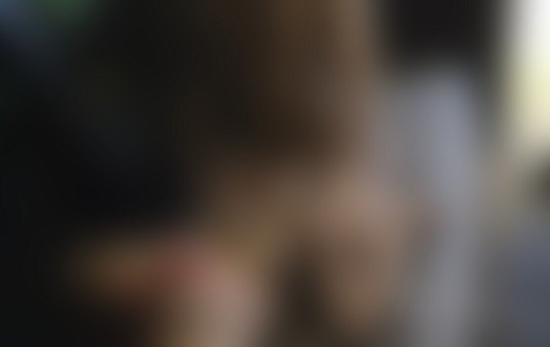 彼氏持ちジムトレ美女と生バック続き。
声出せなくなりながら身体ビクつかせてイキまくってます。。
エロ過ぎて我慢できずお尻にぶっかけ。 (2/2)