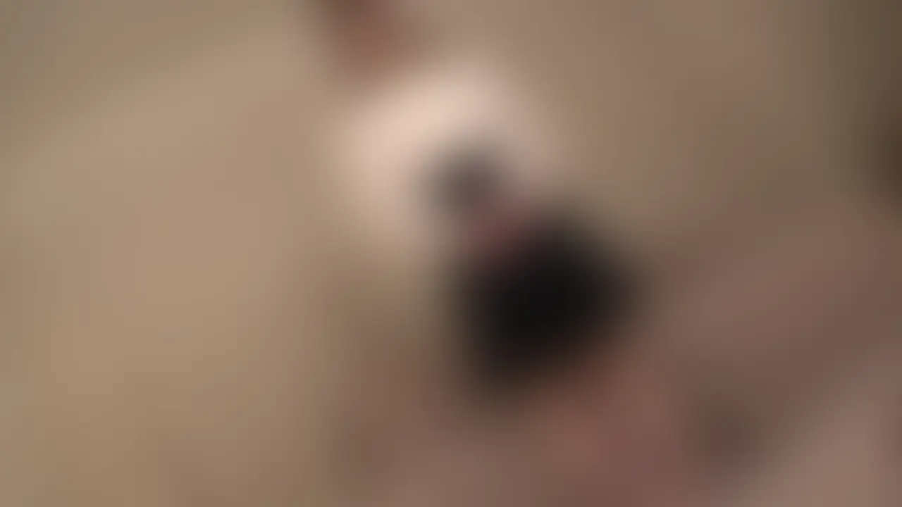 今回は21歳の現役女子大生、くるみちゃんとハメ撮り!
某有名女子大に通う就活中の彼女を、マチアプで引っかけてゲットw
引っ込み思案な上に、清楚で小柄な優等生オーラ全開で、こんな子をハメ撮りできるなんて最高すぎた。。
素朴ながらもそれなりに可愛く、思わず抱きしめたくなるような華奢な美少女。
色白で、まさに等身大でリアリティがある、誰もが憧れる清楚なお嬢さんって感じ。服を脱がせたら、スレンダーなのに細すぎず太すぎず、肉付きがめちゃくちゃ良くて、乳も尻も最高のサイズ!!
ふっくらとした美乳に、キュッと上がったプリ尻。その華奢な美裸体は、まさに芸術品ww
まだ誰も知らないうぶまんこは優等生で清楚な彼女からは想像できないほど敏感で、少し触れただけで身をよじって喘ぎまくる姿は、もうエロすぎてこっちの理性がぶっ飛びまくり
清楚な優等生が、秘めた性欲を解放してめちゃくちゃにされていく様子をお楽しみください^^
#女子大生
#就活中
#清楚系
#スレンダー
#うぶまん
#ギャップ萌え (2/2)