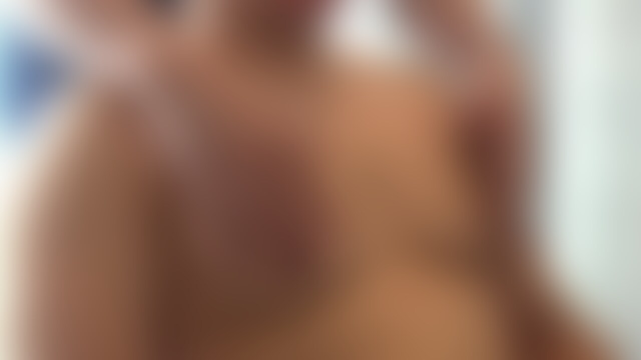 雄っぱいと乳首だけを徹底的に責められている動画です。 sample 1