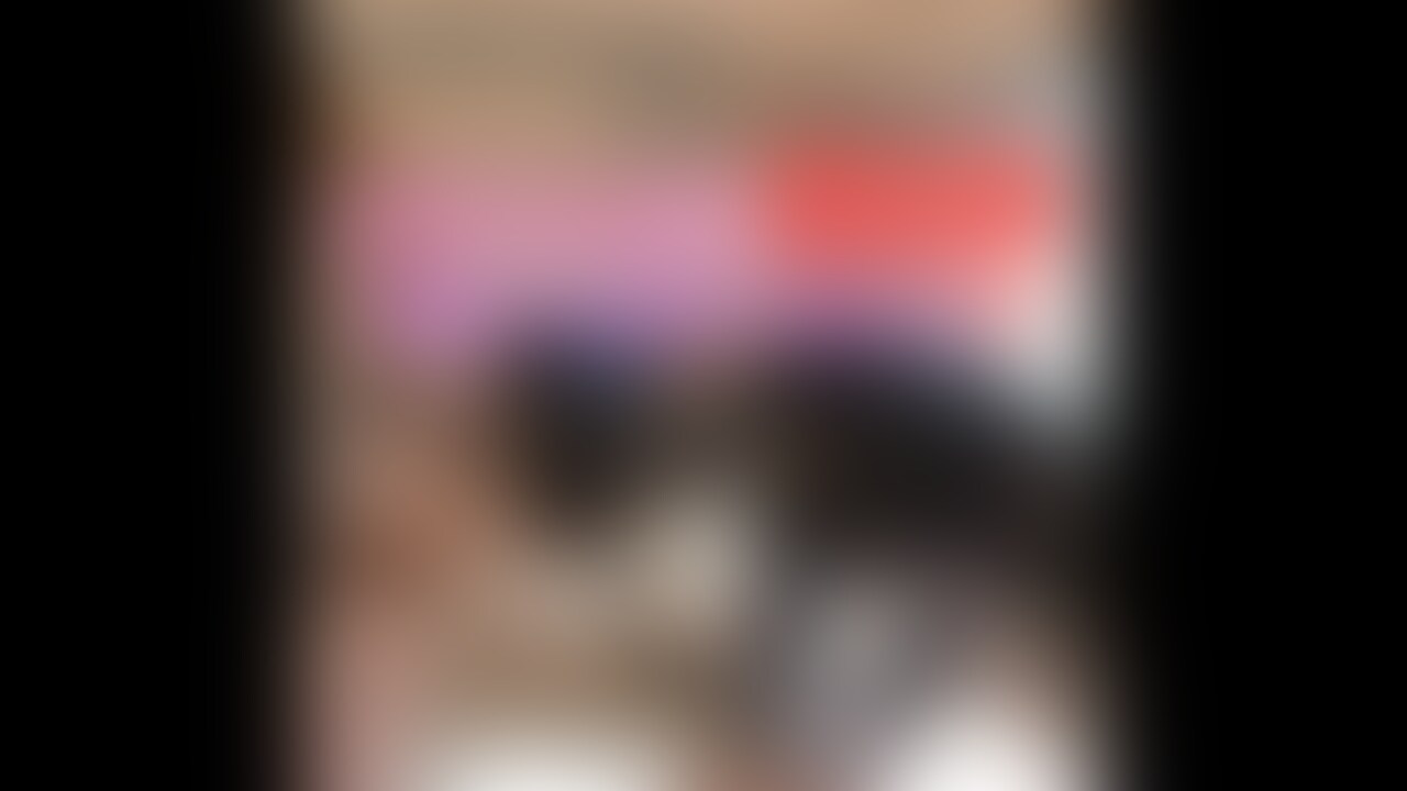25分54秒 2022年02月分長編動画2
前回僕の部屋にエアコンを設置してもらったのですが、室外機の位置&大きさの問題で消防法にひっかかってしまうらしく注意を受けたので、今回は僕の部屋のエアコンとリピングのエアコンの入れ替え作業です。
前回の業者の方の電話番号が携帯に残っていたので電話してみたら色々段取りして下さって今回も作業をしに来て下さいました😆
今回は僕も一緒なのて結構攻めてみましたよ😍 (2/2)