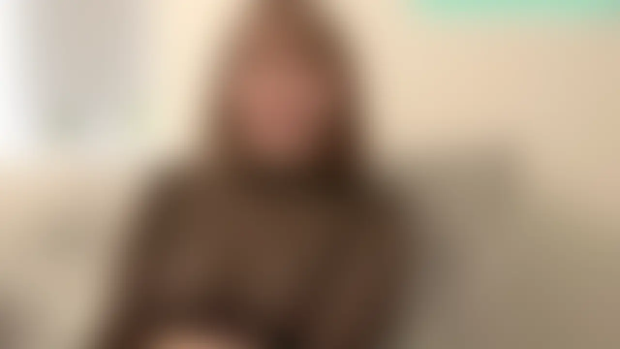 いつもありがとうございます🐸
欲求不満なU●er配達員あむです💕
あむの動画をいつも見てくれてる人なら、今日何するかわかると思うんだけど😊
今日はこのあみあみの服を着てちくオナしちゃおうと思います✨
みんなもちくオナ好きだし、あむもちくオナで気持ちよくなれるし、一番気持ちよくなれる動画かなって思うの✨
このあみあみの服は乳首の位置がピンポイントでわかるから、たまに着てちくオナしちゃうんだ💕
いっぱい気持ちよくなって、乳首いっぱいさわっちゃった🫣
みんなに聞きたいんだけど、あむにおすすめの服あるよって人は教えてほしいなー?🥺 (2/2)
