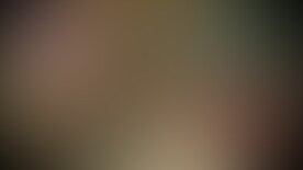 【背徳NTR】彼氏とSEXした1時間後に裏切りSEX笑→初めての顔射】
脚長スレンダー美女に玄関でつま先立ちクンニでなし崩しSEX
今回もお店に行かず、直接らんちゃんとアポを取り付けました!!
ま、値段はお店より高くなるので複雑なのですが、、、文句は言えません涙
アポの直前まで、遠距離恋愛をしている彼氏とSEXしていたそうです。
東京に彼氏が遊びに来たのですね。
「その日は彼氏と会うので時間作れないです」
と言われていたのですが、どうしても「彼氏のおちんちんの形になじんだらんちゃんのおまんこを再びPJのおちんちんの形に変形させたい」と思い、その日の深夜にアポの約束をしました。
当日はいつもより少しセクシーな青いワンピースを着たらんちゃんが現れました。
体のラインが出る服装に早くも興奮してきます。
そして下着は水色のレースが着いたかわいいものですが、しっかりとTバックでした。
彼氏に抱かれるのが楽しみだったんでしょうねwww
今回は玄関でPJがらんちゃんを立たせたまま、着衣のままドレスをたくし上げてパンツだけヒザまでおろしてクンニをしました。
彼氏を裏切っているからかすでに興奮してヌレヌレでしたw
うしろを向かせてらんちゃんのかわいいおしりの穴もたっぷりと味わいました。
汗ばんでいてしょっぱくてたまりません。
次にベッドに移動して、らんちゃんの大好きなクリトリスを吸引するおもちゃを使いました。
彼氏はらんちゃんがこのおもちゃのトリコになっていることを知っているのでしょうか?
甲高い声であえぎながら「取って!お願い取って!!」と少し抵抗しながらもおもちゃを味わっているところがドチャクソにエロいです。
このおもちゃは本当に優秀なのでみなさん買ったほうが良いですよ。
おもちゃとおまんこの両方にローションをつけてヌルヌルにしてあげてからクリを吸わせるのがコツです。
らんちゃんはおちんちんが欲しくなるとフェラにたっぷりとよだれをつけてくるのですぐにわかりますw
そしていよいよ、彼氏に散々おちんちんを突っ込まれたらんちゃんのおまんこをいただきます。
入れてみてびっくり!
たしかにいつもと膣の中の形が違うような気がします。
おちんちんの形になじむというのは本当なのかもしれません。
彼氏のおちんちんからPJのおちんちん用にらんちゃんのまんこを変形させるべく、いつもよりなじませながらのピストン。
騎乗位でおっぱいをいじると「おっぱいきもちい♥」とか言ってます。
いいのか彼氏w
最後はまだ彼氏に一回もされたことがないという顔射でフィニッシュ。
らんちゃんのかわいいお顔とマスクをPJの精子できっちりと汚してマーキング完了。
「彼氏にもされたことないのにい」と言っていましたが、嬉しそうなドMの顔をしていましたw (2/2)