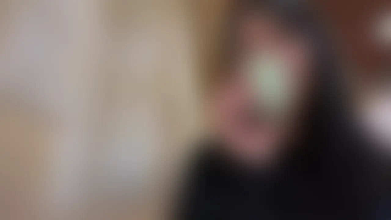 【6/20日までいいねブクマで特典動画プレゼント🎁】
(コメントか直接DM頂けたら確認次第DMにて送ります🎁)
真性包茎M男27歳 〜「オシッコはどこから出るんですか?」〜
※今回は真性包茎の27歳M男くんに、リアルすぎる筆下ろしを撮らせてもらいました。
緊張のあまり子犬のように震えていましたが
「オシッコはどこから出るんですか?」
「穴って、何個あるんですか?」
と、目を輝かせて質問してくる彼。
妻「舐めてみる?」
「いいんですか?おしっこの味するんですか?」
「…しょっぱくて美味しいです。」
妻は恥ずかしそうに「いやだぁ〜」。
優しくゴムを着けてあげて、
「ここに入れて」と導かれるままに、
肩を震わせながら——
「彩華さんの中、あったかいです……」と童貞を卒業。
妻に初めてを捧げる、初々しさと戸惑いが詰まった一部始終のリアリティショーを、ぜひご覧ください。
短縮版
※今回は真性包茎27歳M男くんのリアルな筆下ろしを撮影。
緊張で子犬のように震えながら
「オシッコはどこから出るんですか?」「穴って何個あるんですか?」
妻「舐めてみる?」
「いいんですか?おしっこの味するんですか?」
「…しょっぱくて美味しいです。」
妻は恥ずかしそうに「いやだぁ〜」
優しくゴムを着けられ
「ここに入れて」
肩を震わせながら
「彩華さんの中、あったかいです……」と童貞を卒業。
妻に童貞を捧げたM男の一部始終を収めたリアリティショーです。 (2/2)